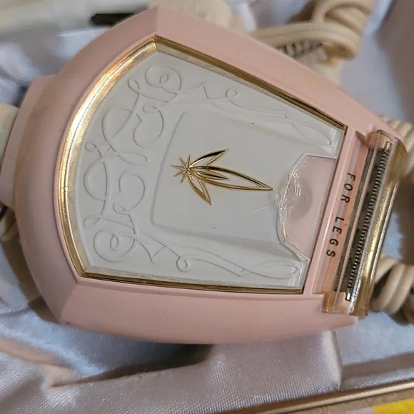 Vintage Razor - Picture 2 of 3